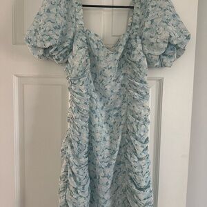 Chelsea 28 dress size Small